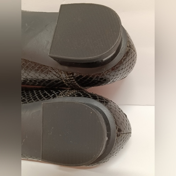 VIA SPIGA Black Leather & Patent Leather Pointy Flats with Zipper Accent - Picture 12 of 12